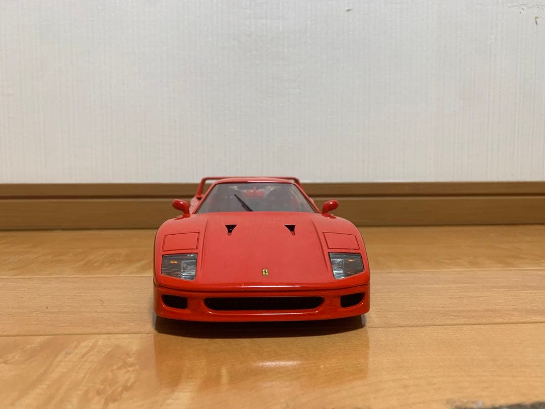 Ferrari F40 ミニカー 1/18 赤