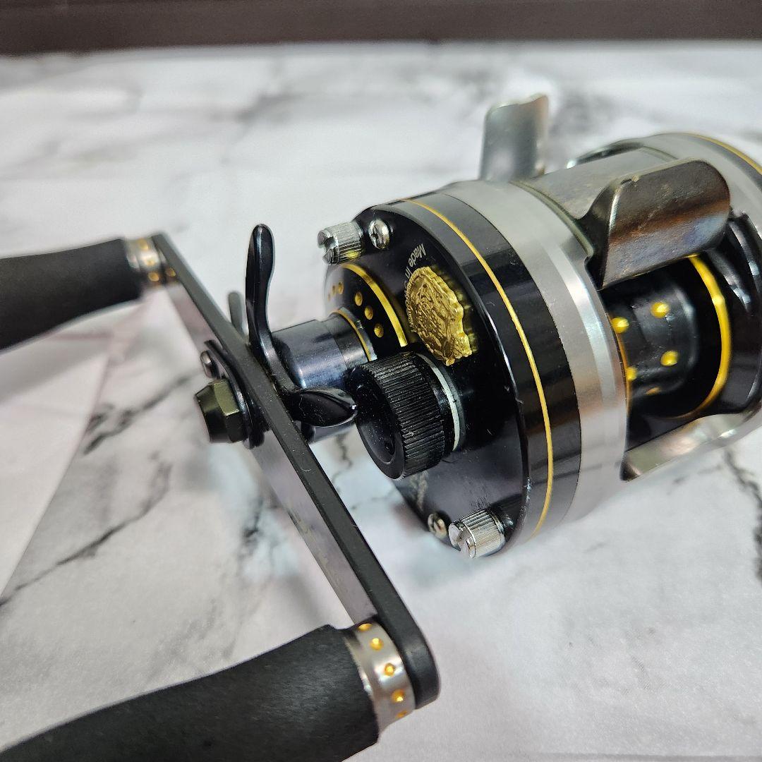 美品カスタム♪ ABU GARCIA アンバサダー モラム　ZX1600 Mag