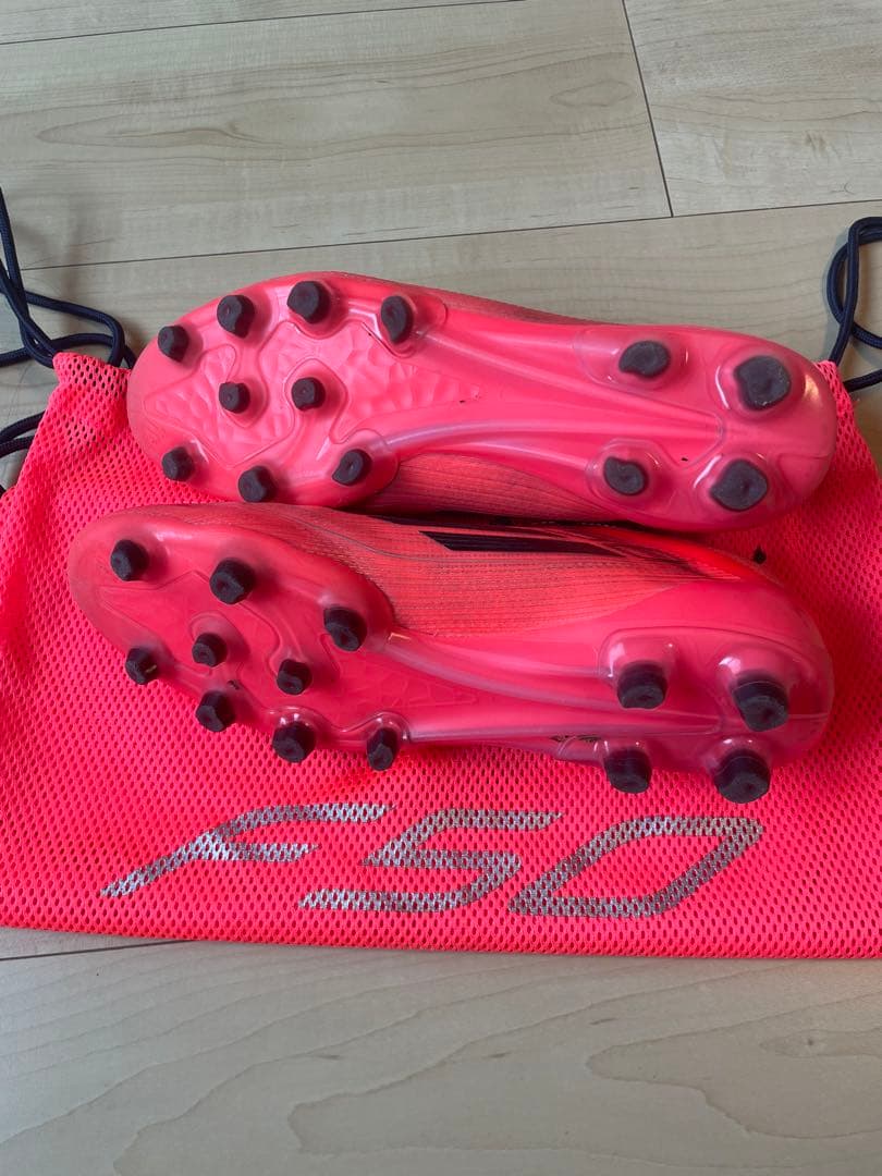 週末限定値下げ！　adidas F50エリート　HG 25.5