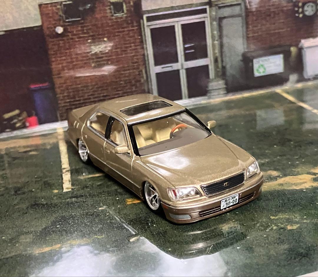 トミカリミテッド　レクサス ゴールドミニカー 1/64 改造