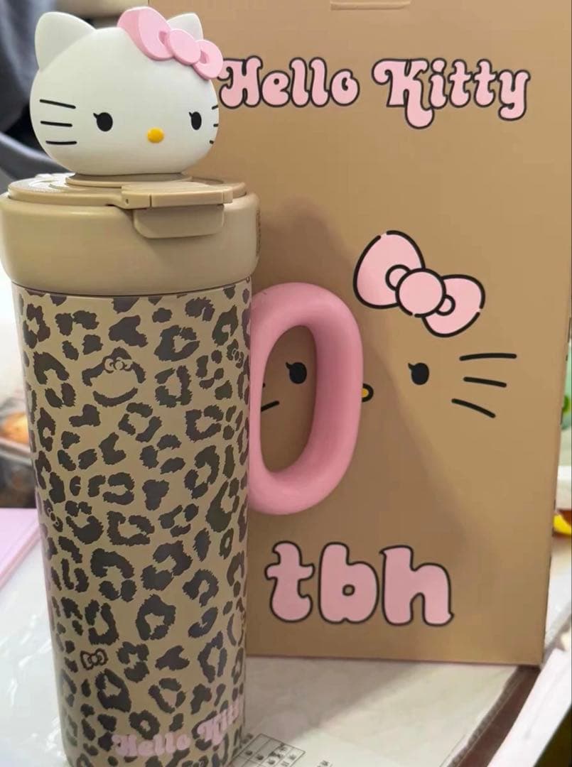 海外限定 ハローキティ Hello Kitty tbh マグボトル タンブラー