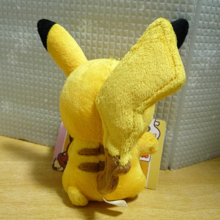 連れ歩き ピカチュウ マスコット ぬいぐるみ ポケモンセンター 2010年