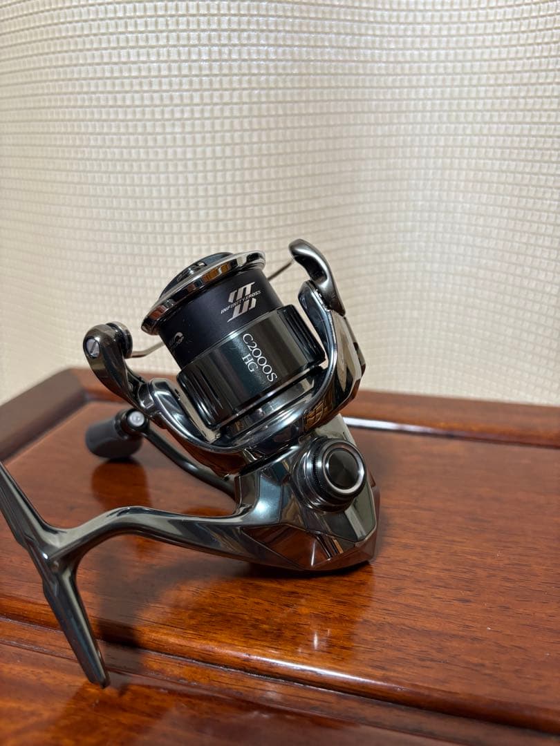 （極上美品）シマノ 22ステラC2000SHG