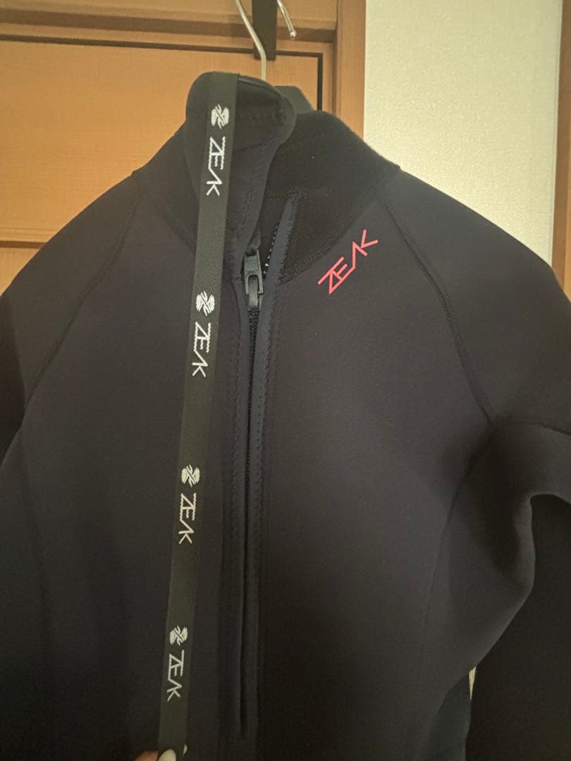 ZEAK ブラック ロングスリーブ ウェットスーツ