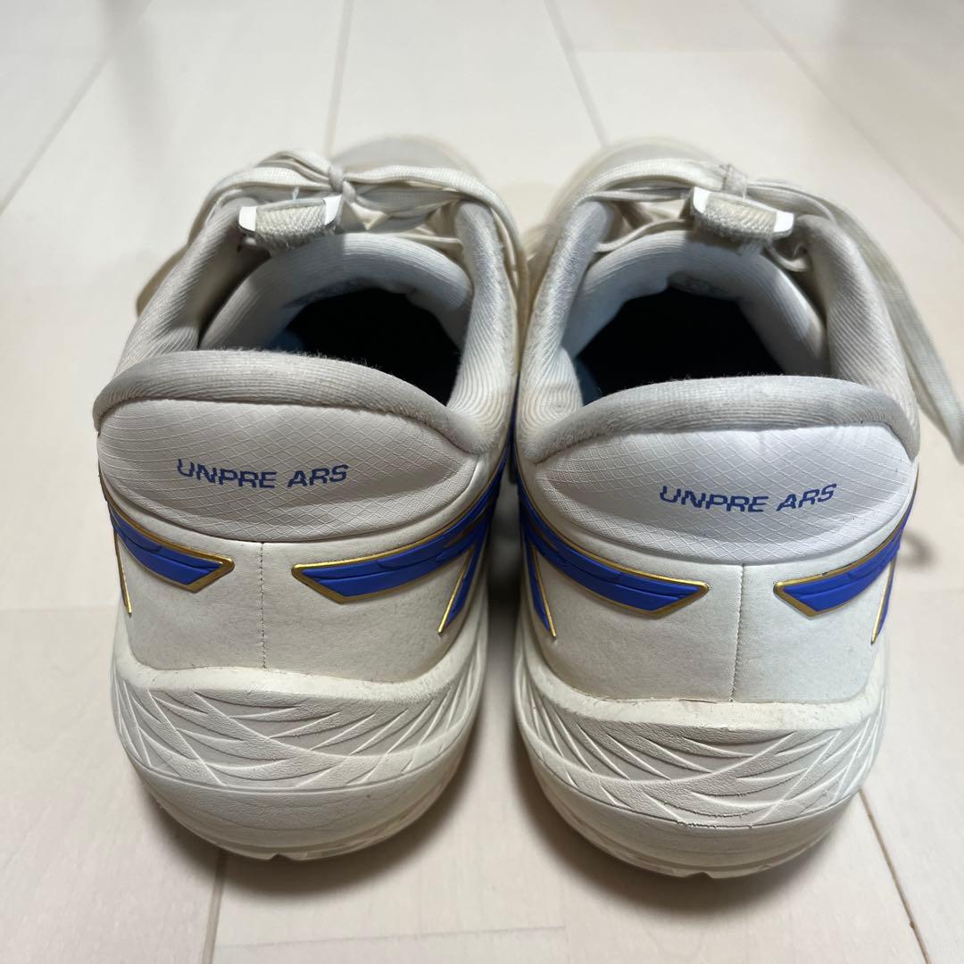 【美品】河村勇輝モデル ASICS UNPRE ARS LOW2 27cm