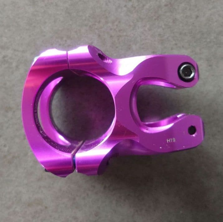 RACE FACE TURBINE Φ35㎜ × 0°× 32㎜ パープル　中古