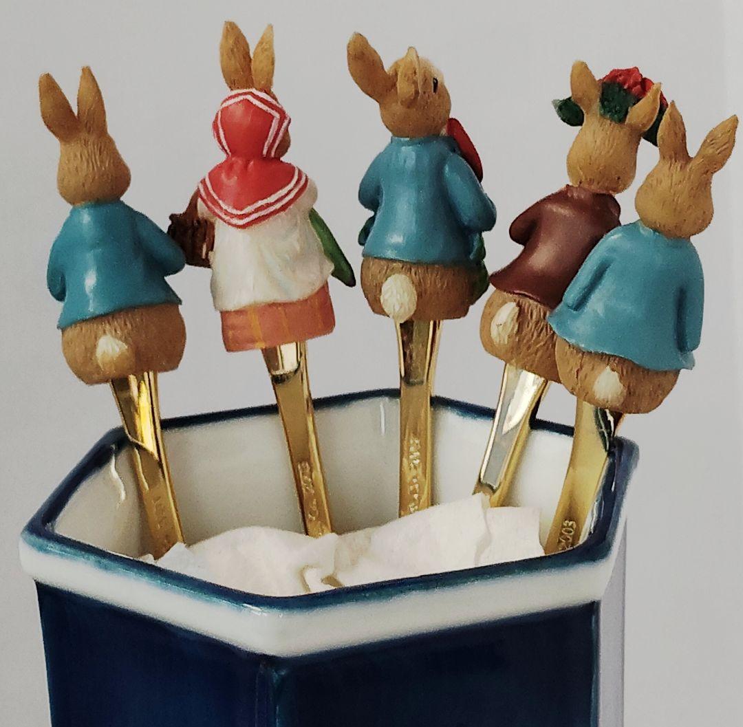 珍品！ピーターラビット・フィギュア付オリジナルスプーン金仕上げ５本セット未使用品