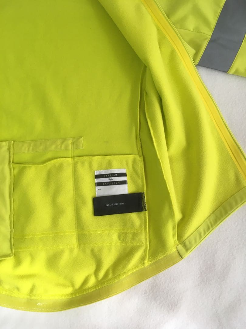 ラファ rapha　プロチームトレーニングウインタージャケット 　メンズSです