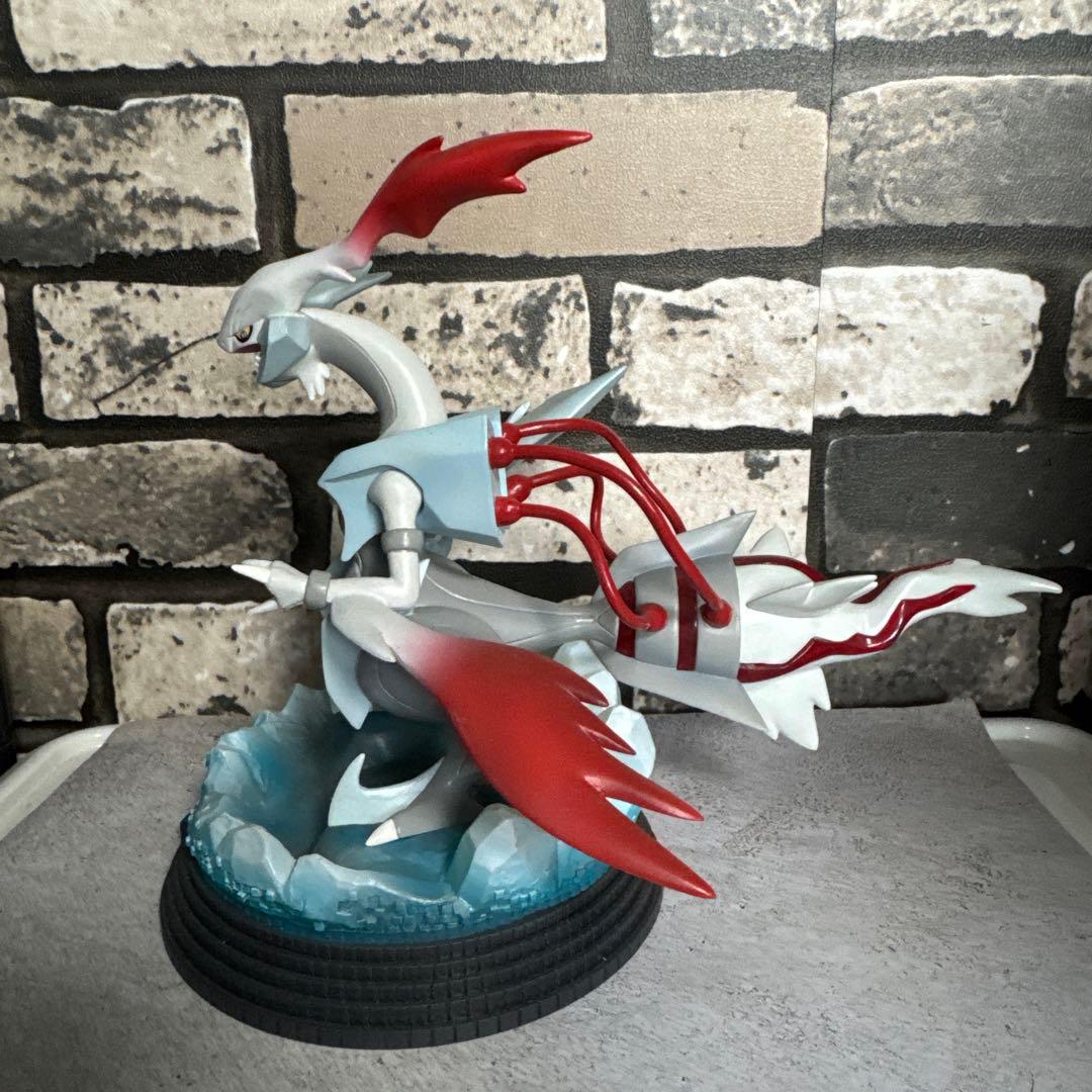 【希少☆美品】 ブラックキュレム ホワイトキュレム フィギュア 2個セット