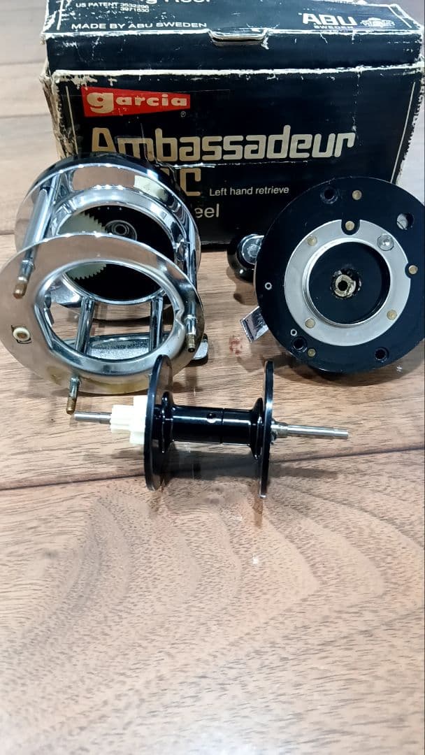 ABU Ambassadeur 5001C 左 ベイトリール