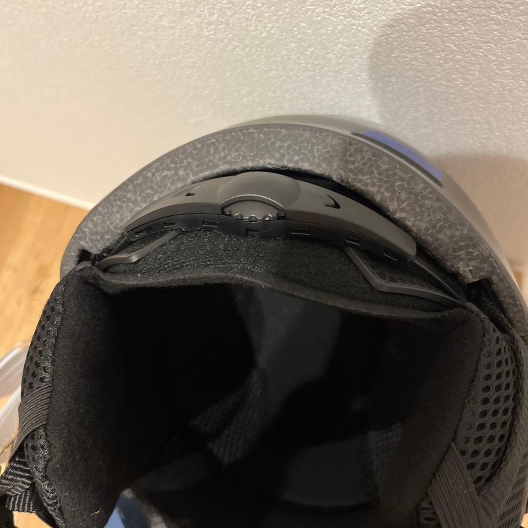値下げ【新品】Salomon ORKA VISOR ヘルメット ブラック　キッズ