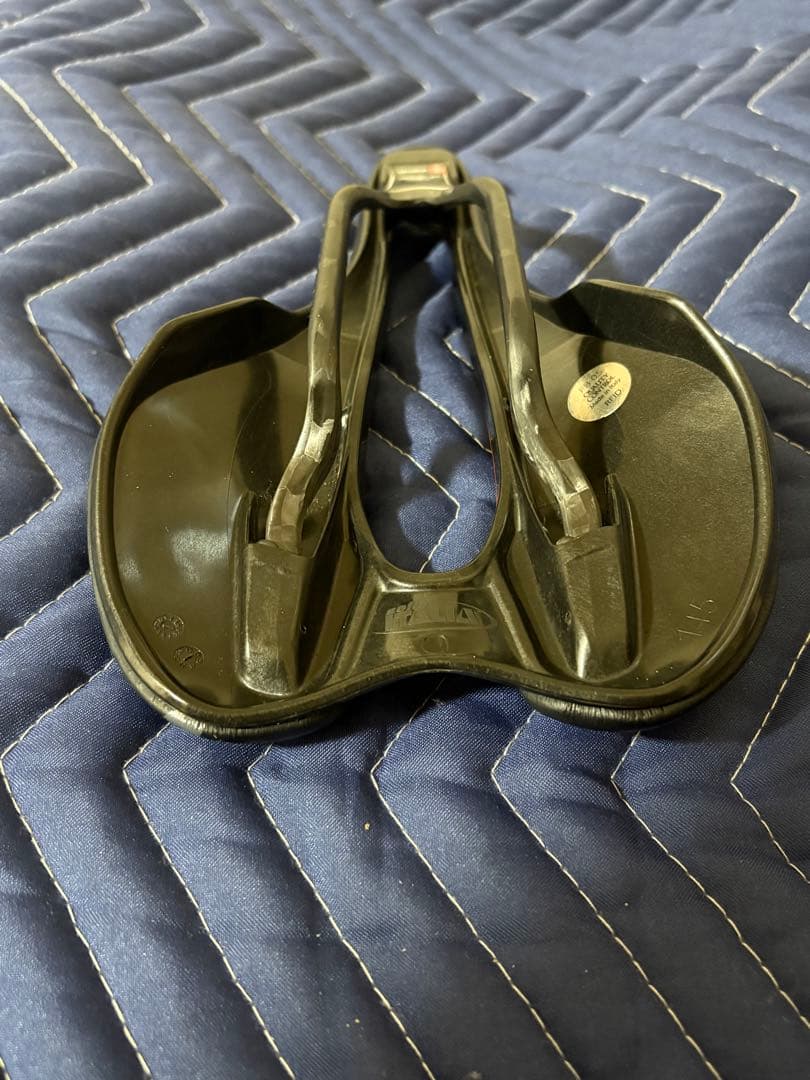Selle Italia SLR BOOST キットカルボニオ スーパーフロー