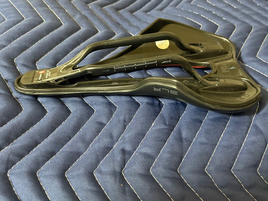 Selle Italia SLR BOOST キットカルボニオ スーパーフロー