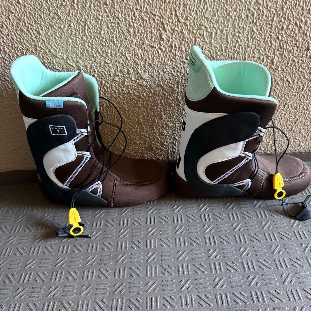 Burton mint 25.0 スピードゾーン ブーツ