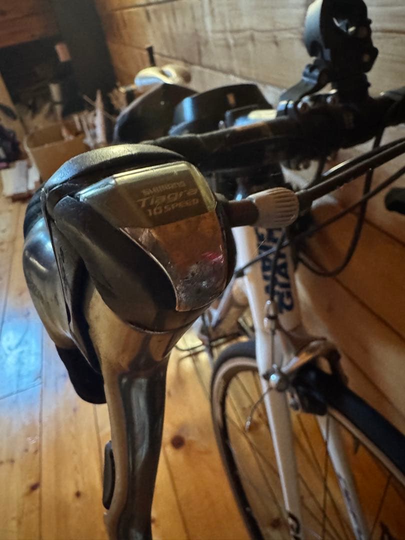GIANT フルカーボンロードバイク Shimano Tiagra 20速