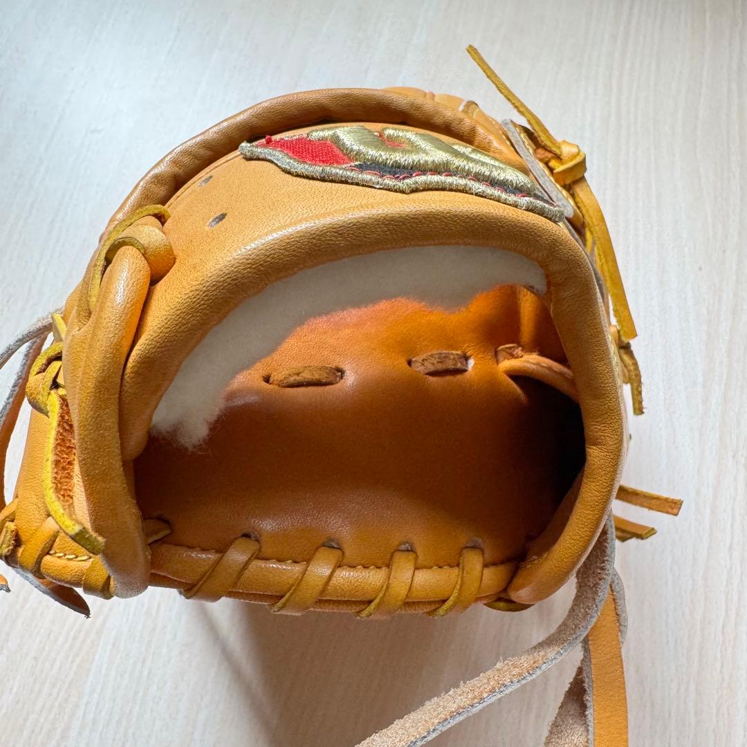 ※訳あり【新品未使用】Wilson Staff硬式グローブ 内野手用