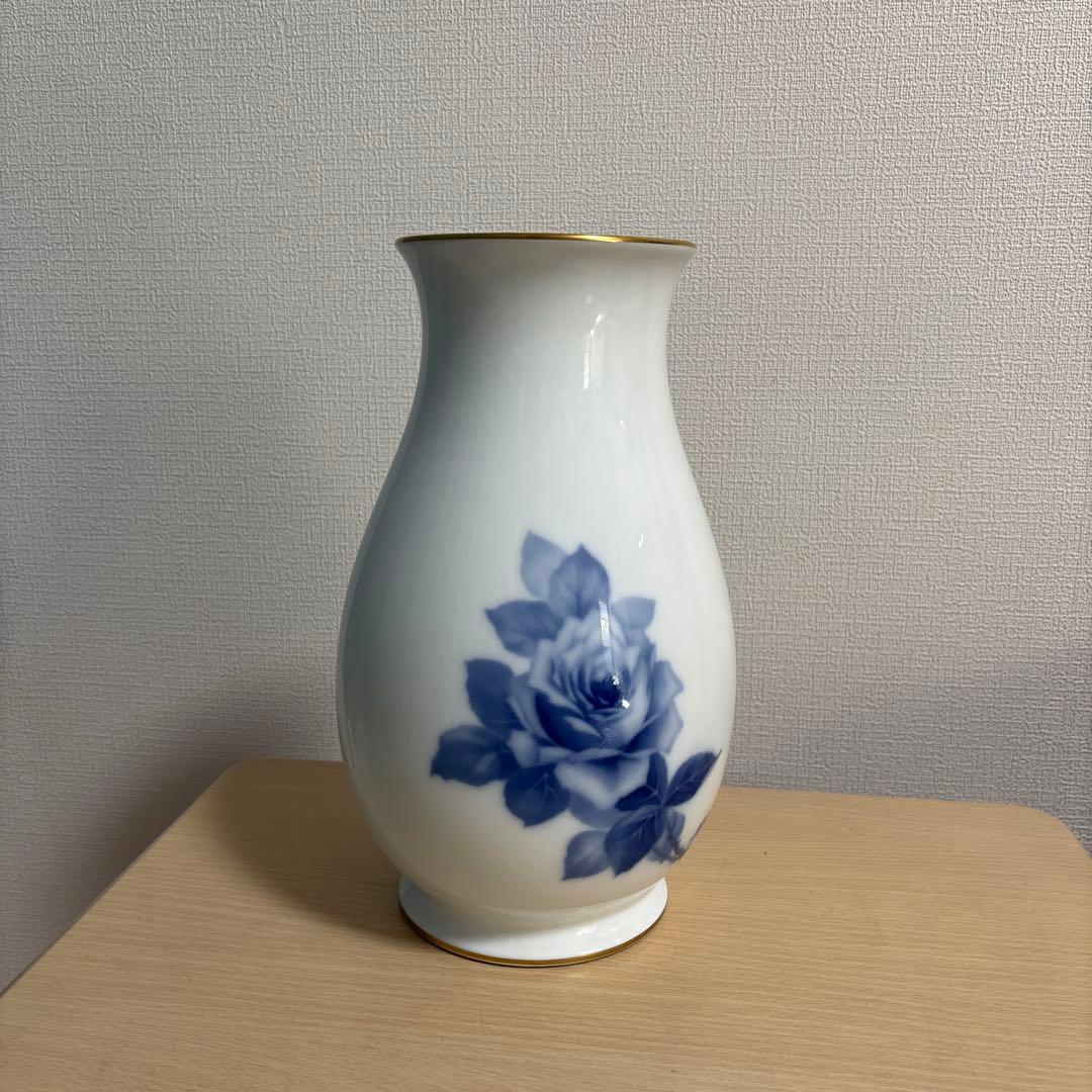 大倉陶園　OKURAブルーローズ　花器　花瓶　飾壺　青薔薇