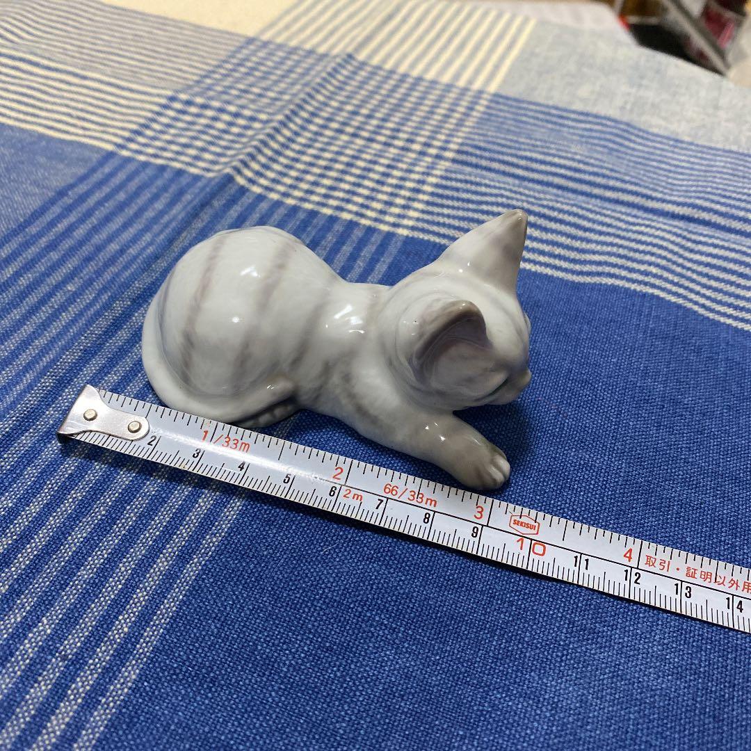 子猫の置き物