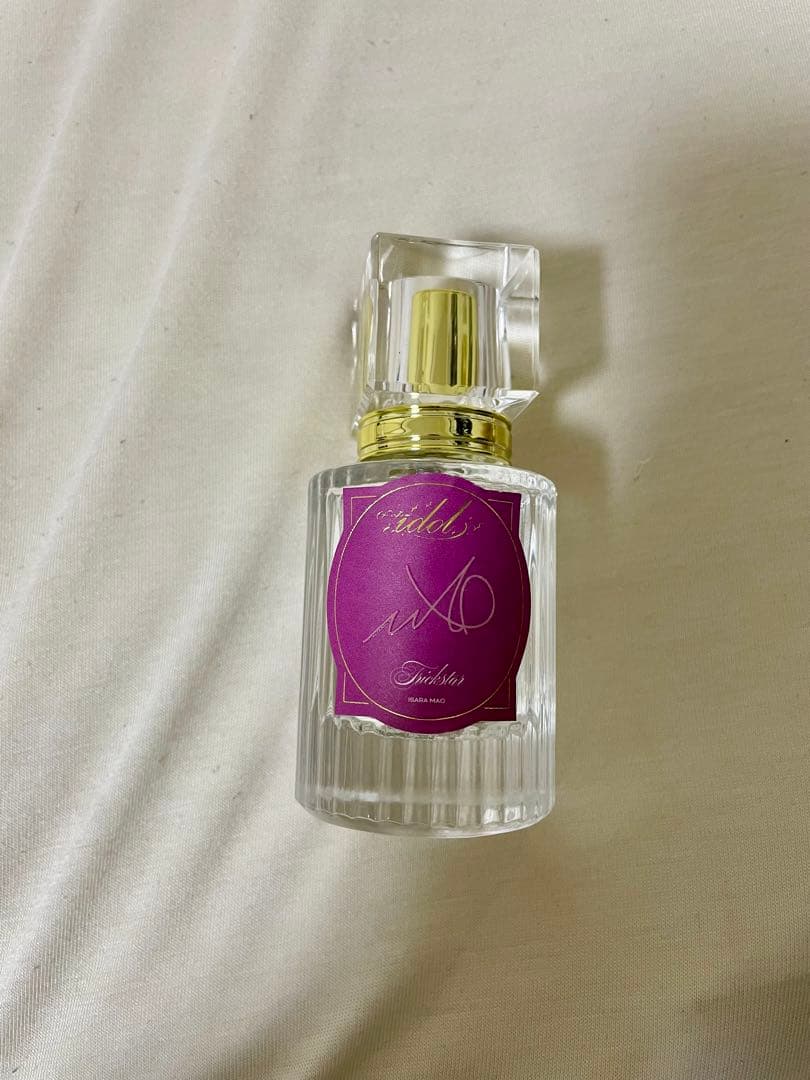 衣更真緒　香水　Parfum idol