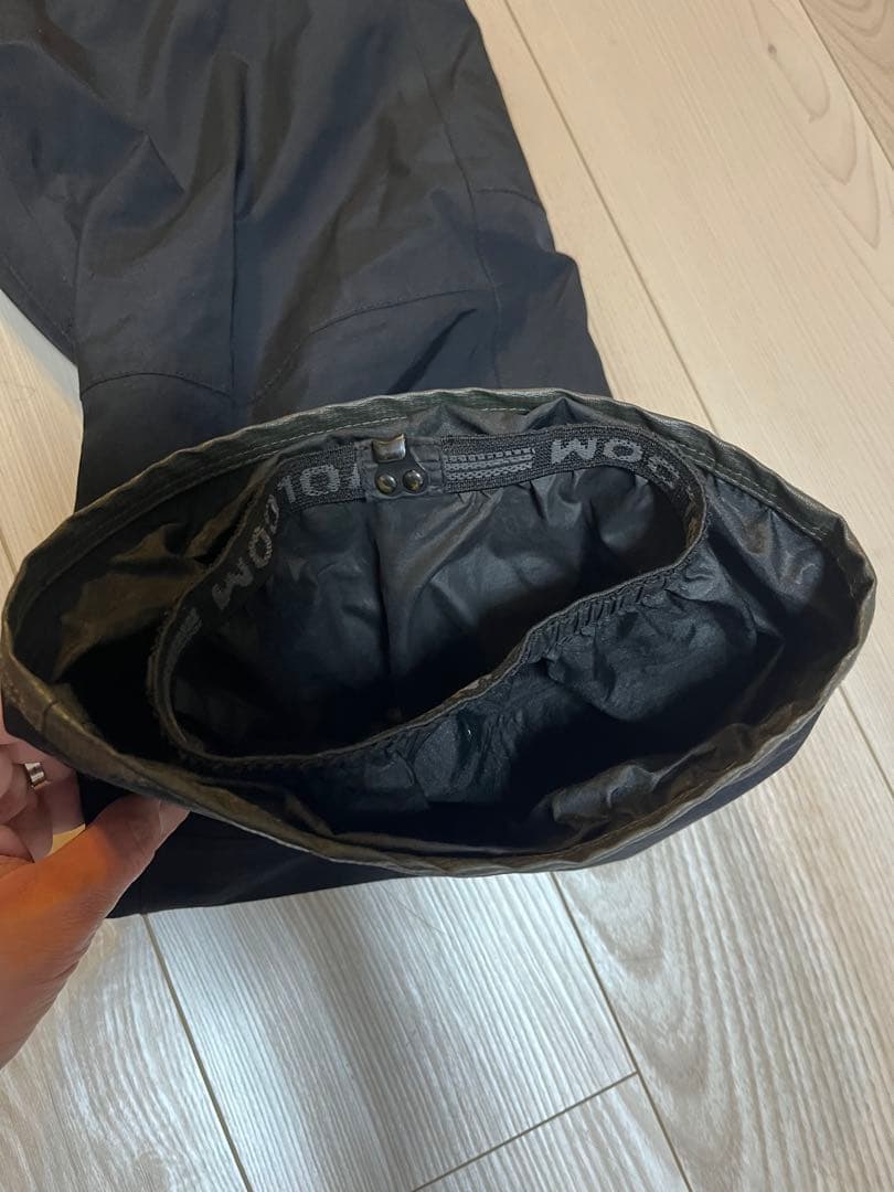 VOLCOM スノーボードウェア パンツ　メンズ