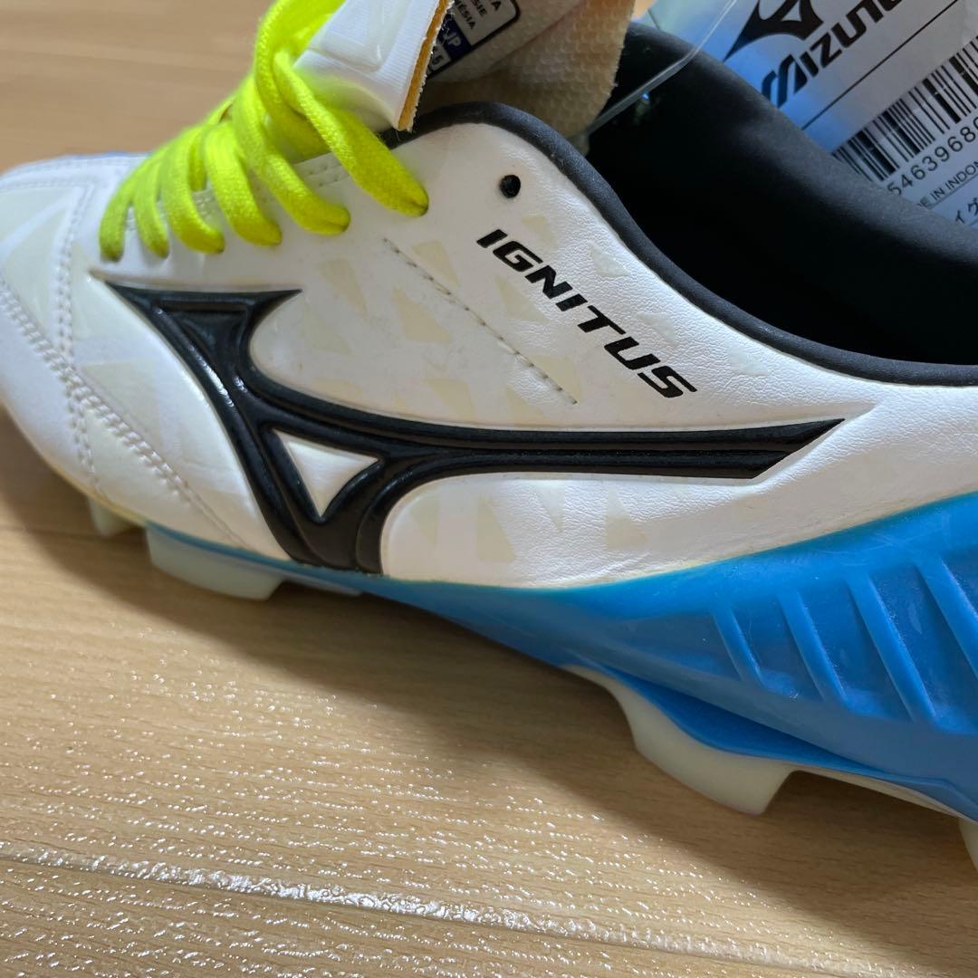 新品未使用 激レア ミズノ ウェーブイグニタス4 MD 廃盤 スパイク サッカー