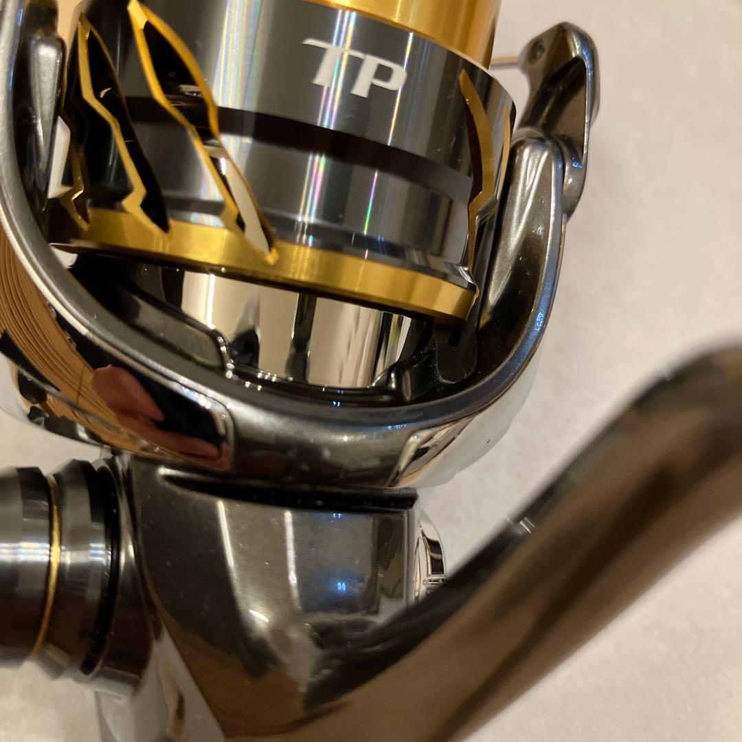 SHIMANO TP スピニングリール 20ツインパワー２５００s 中古