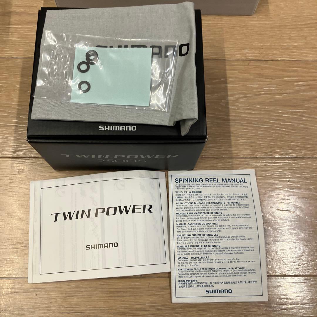 SHIMANO TP スピニングリール 20ツインパワー２５００s 中古