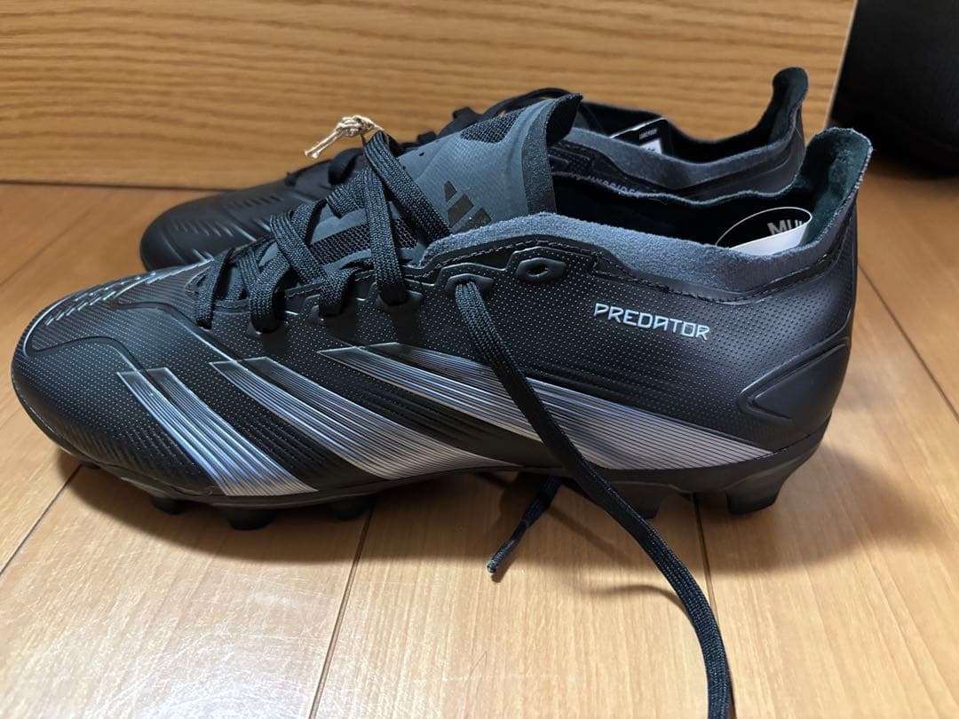 プレデター 24 LEAGUE ロー HG/AG MDK11サッカースパイク