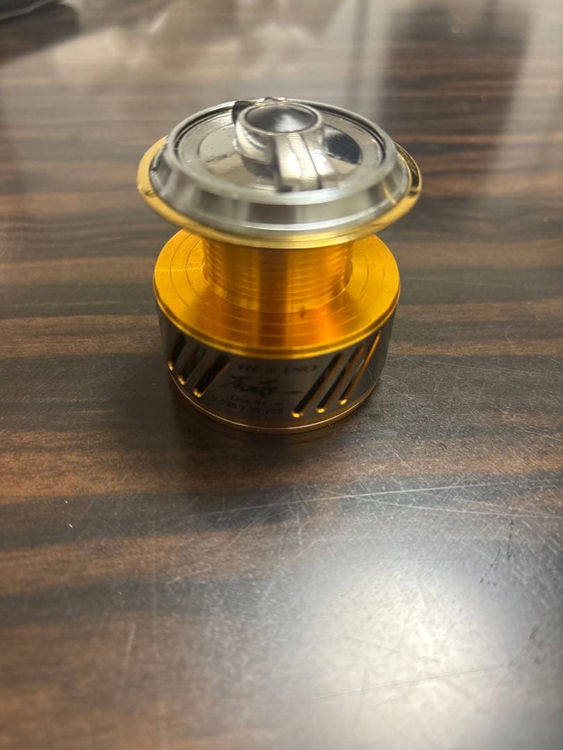 今週末で出品終了しますダイワトーナメントリールカエスプールセット