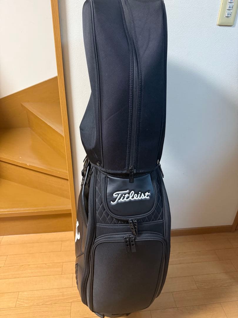 タイトリスト　Titleist ブラック キャディバッグ　美品　ツアーモデル