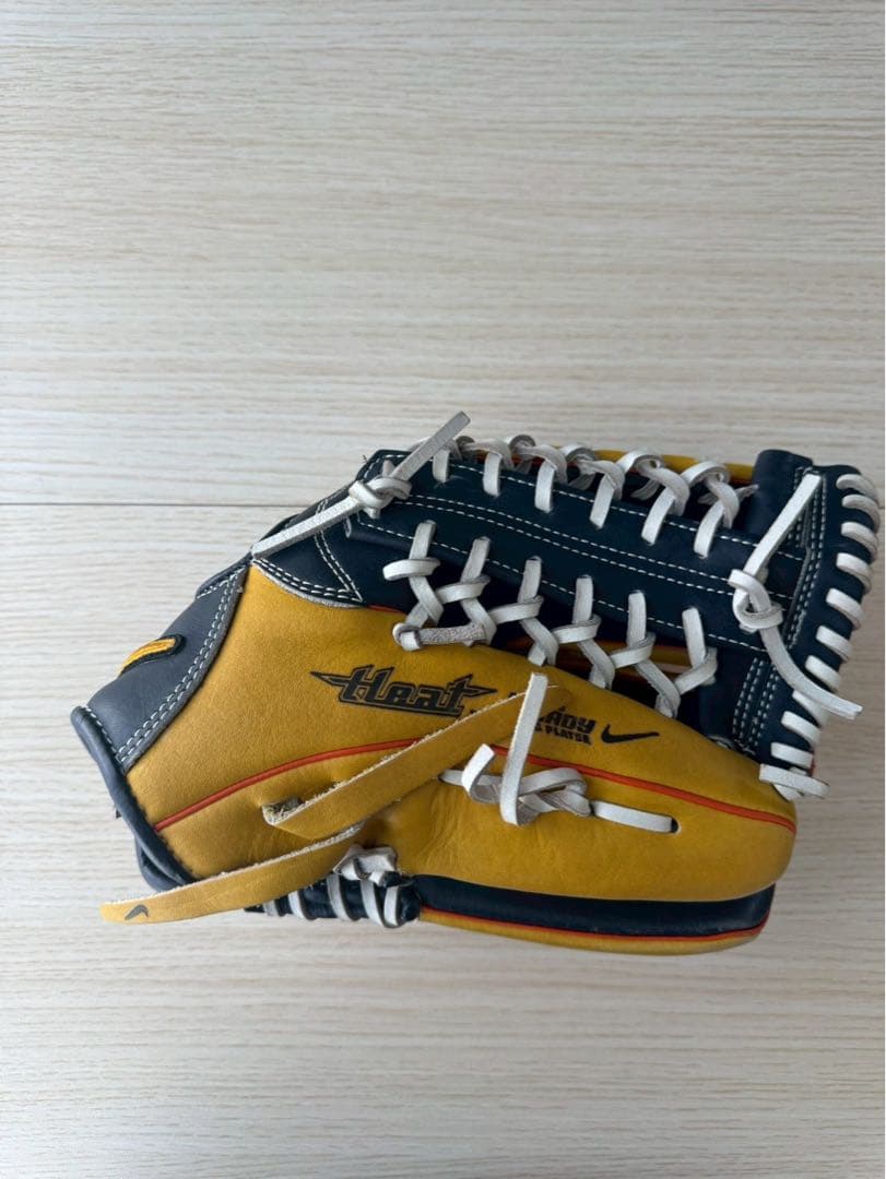 Nike Flash 野球グローブ ダイヤモンドレディ