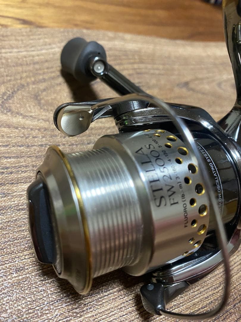 美品　人気　シマノ　ステラ FW2500S SC78E スピニングリールとケース