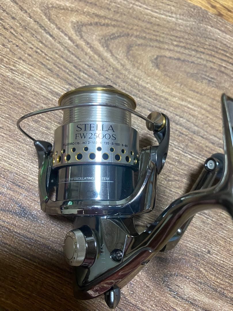美品　人気　シマノ　ステラ FW2500S SC78E スピニングリールとケース