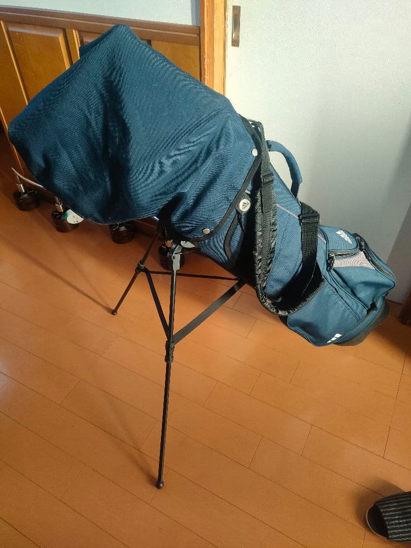 ゴルフバッグ　アディダス