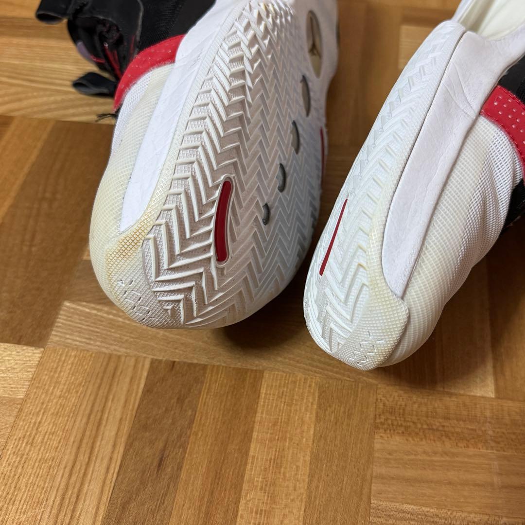 Air Jordan 34 ホワイト/ブラック/レッド　NIKE