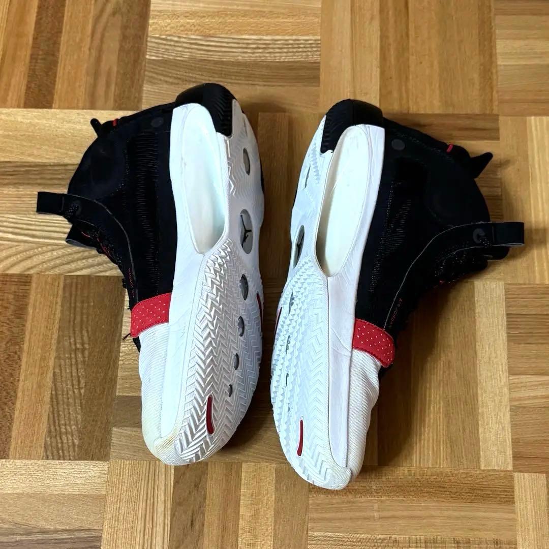 Air Jordan 34 ホワイト/ブラック/レッド　NIKE