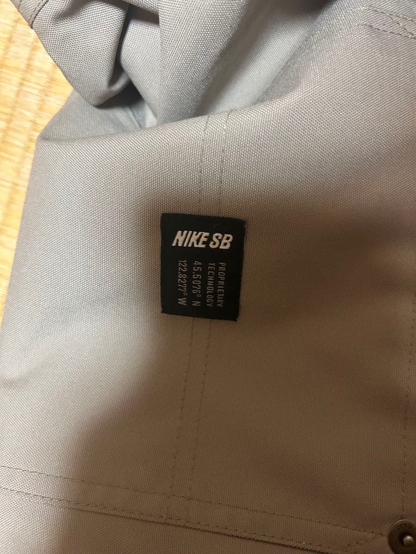Nike SB スノーボードパンツ ベージュ