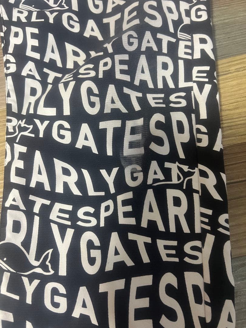 EARLY GATES ロゴプリントパンツ