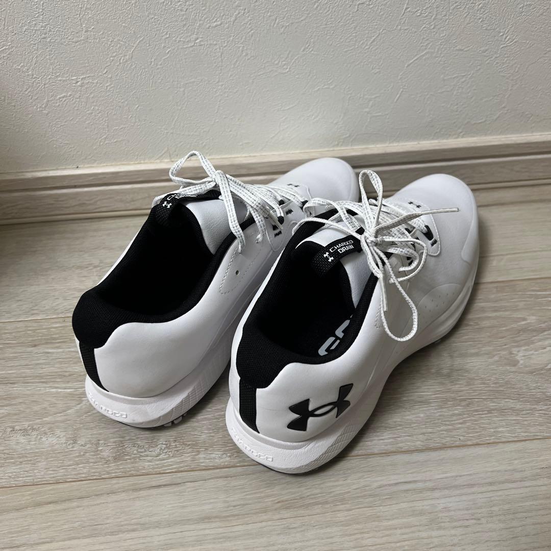 Under armour ゴルフスニーカー27.5白 (国内未発売）