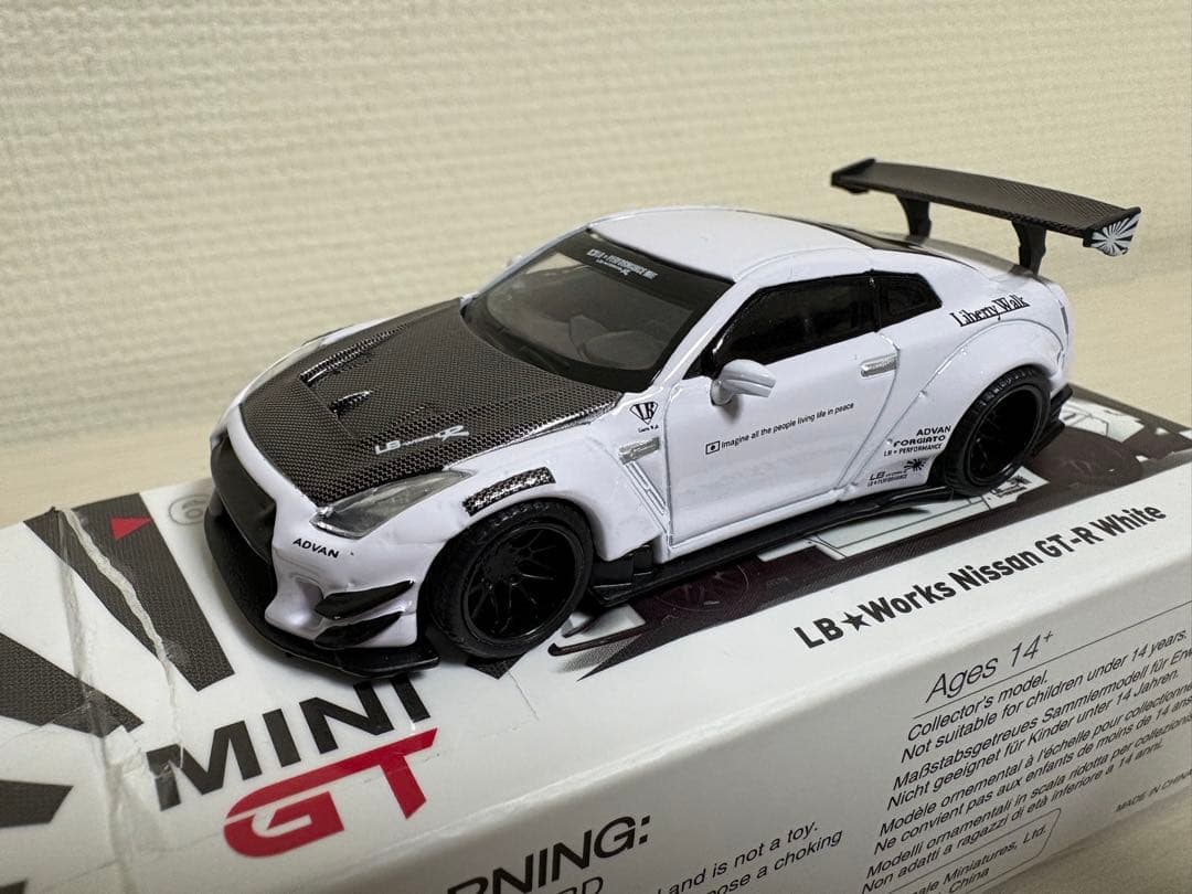 MINI GT 1/64 LB★Works GT-R White 白 68