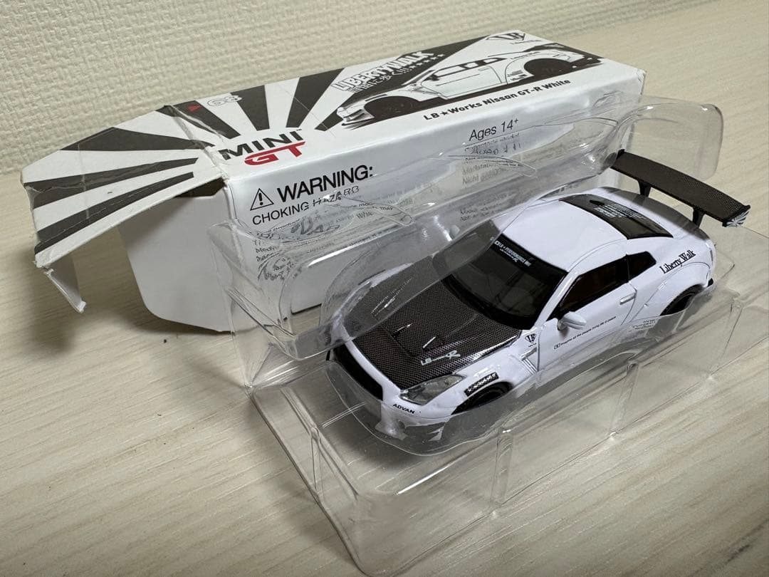 MINI GT 1/64 LB★Works GT-R White 白 68