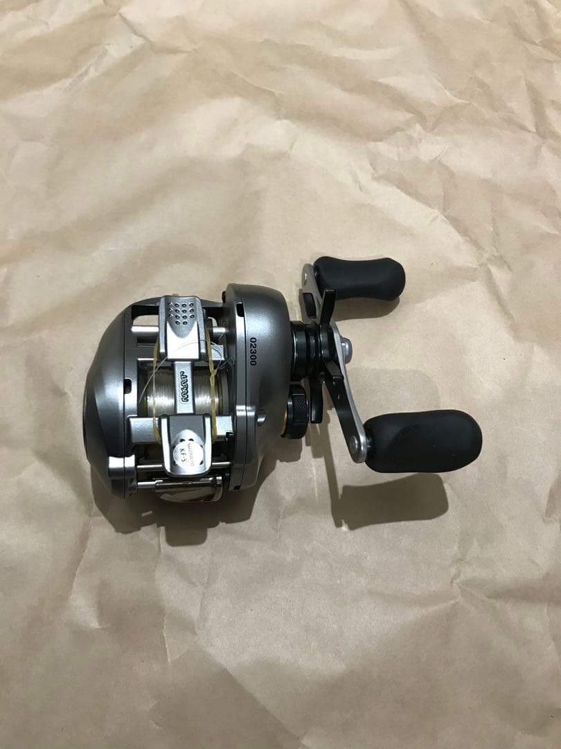 【極美品】シマノ ALDEBARAN Mg LEFT HANDLE ベイトリール