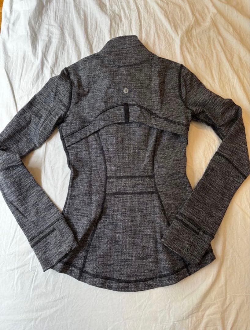 lululemon ルルレモン　グレー フルジップジャケット　Sサイズ