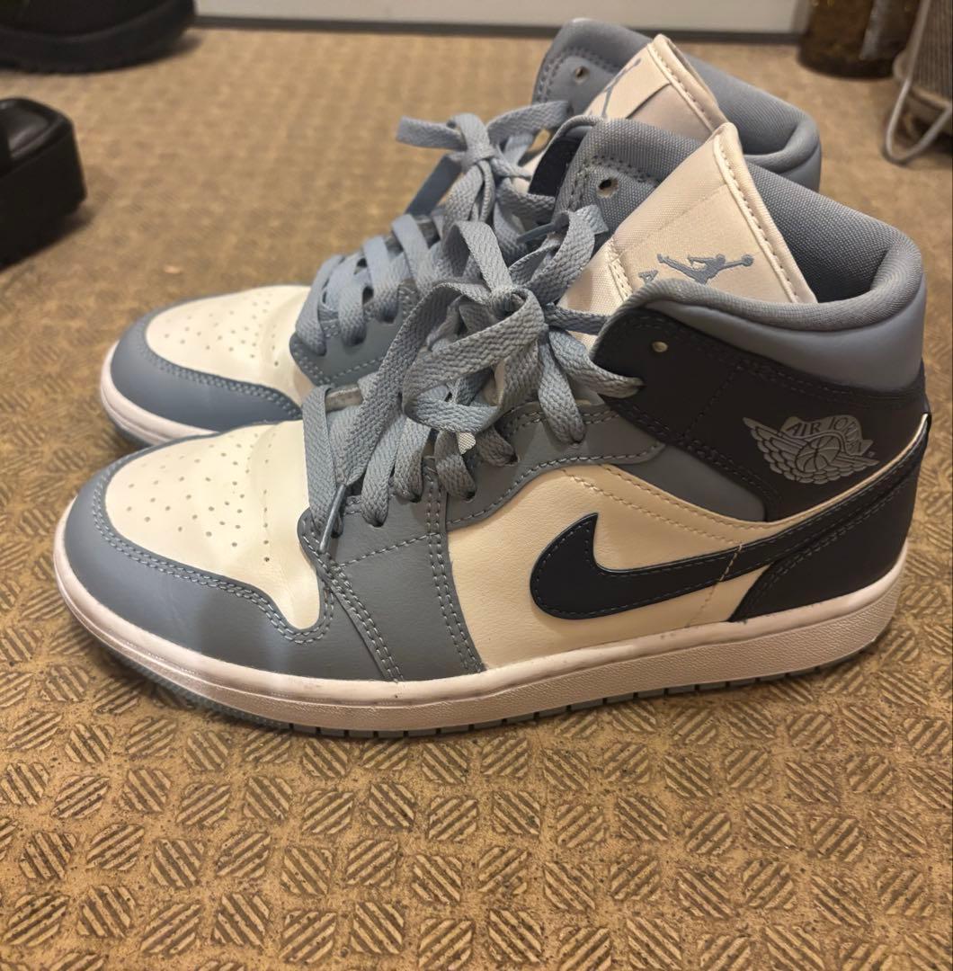 Nike Air Jordan 1 ナイキ エアジョーダン　ミッド