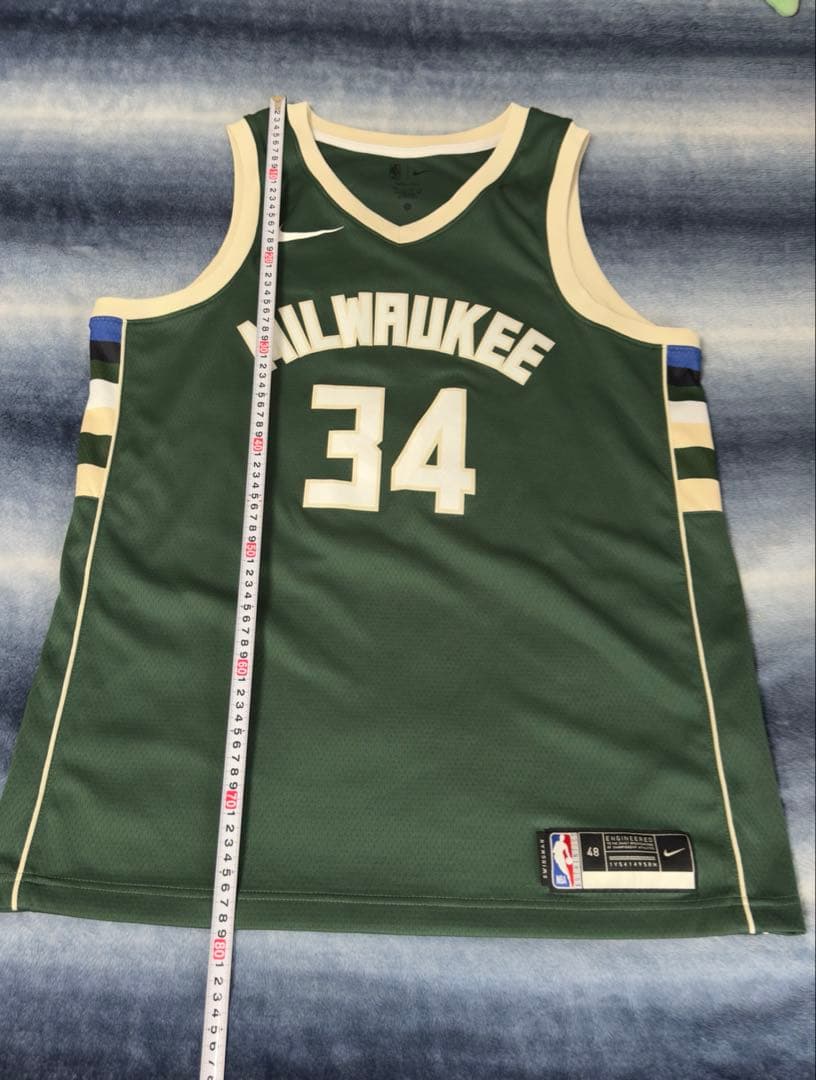 ナイキ Milwaukee Bucks Giannis Jersey
