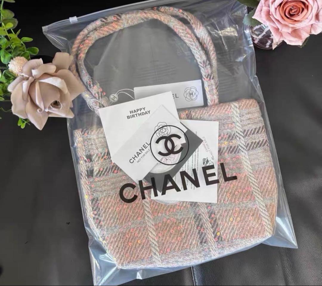 CHANEL シャネルビューティー　ノベルティバッグ　ツィードスパンコール