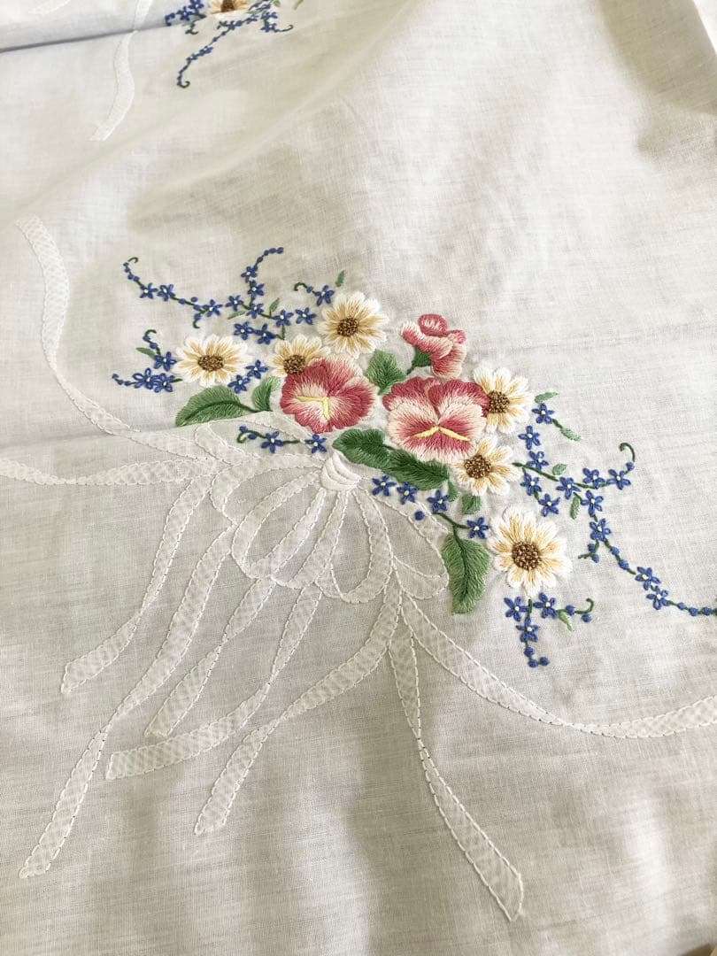 刺繍テーブルクロス85x85cm