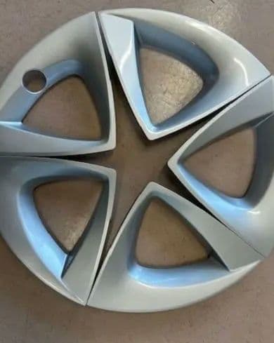 プリウス50　ZVW51　アクセントピース　新車外し