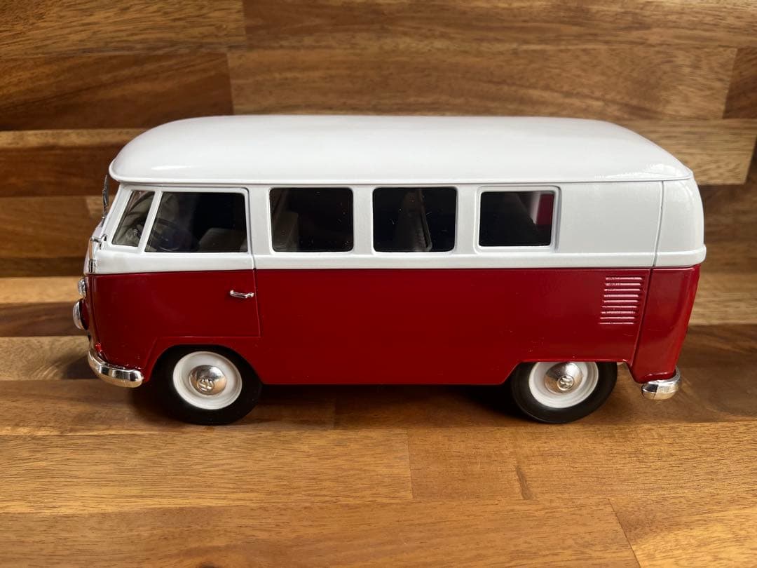 Volkswagen Type 2 (T1) バス ミニカー