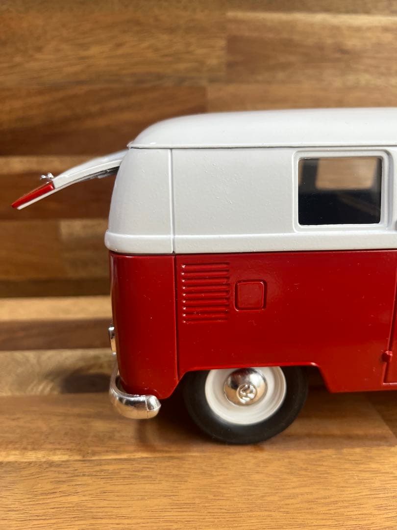Volkswagen Type 2 (T1) バス ミニカー